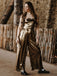 Disco outfit Metallic Gold 1980er Wasserfallkragen Spaghetti Träger Jumpsuit