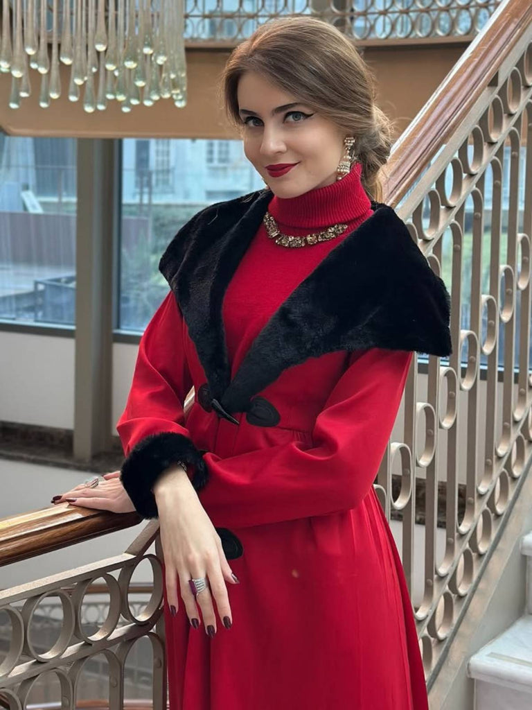 1950er Rot & Schwarz Pelzkragen Mantel