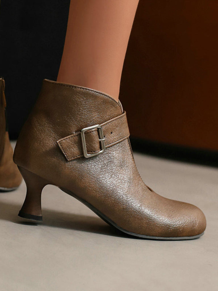 Boots mit Cut-out und Blockabsatz