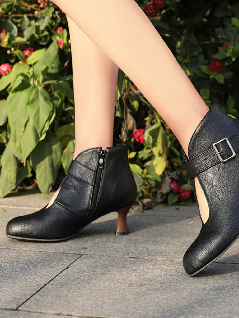 Boots mit Cut-out und Blockabsatz
