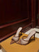 Sandalen mit Spitz und High Heel