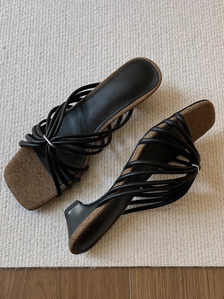 Vintage Sandalen mit Riemchen und eckiger Zehenpartie