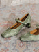 Grüne Mary-Jane-Schuhe mit Samt und Schnalle