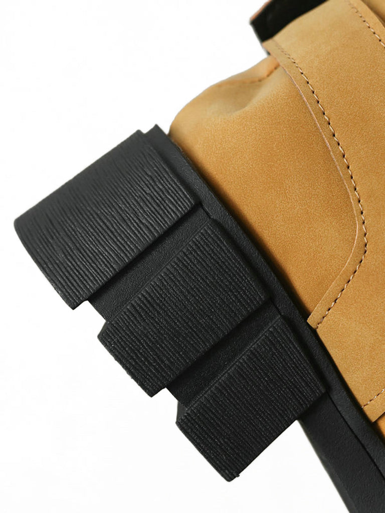 Mehrfarbige Boots mit Blockabsatz und Schnalle