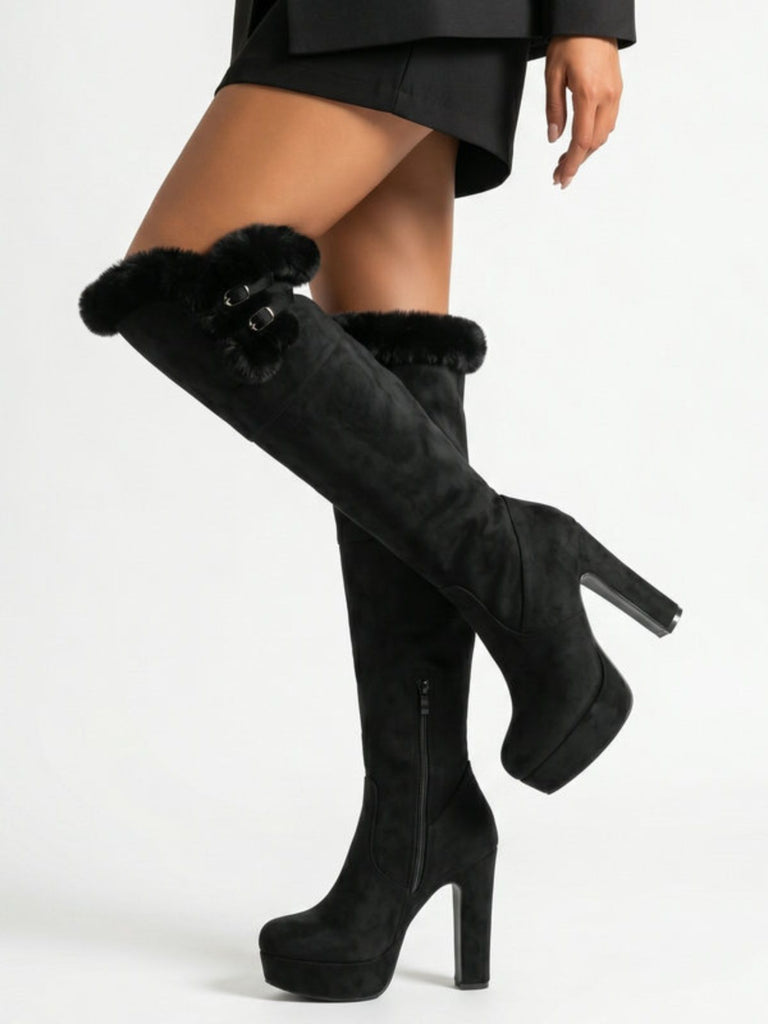 Vintage Overkneestiefel mit Kunstfellbesatz, Schnalle und Blockabsatz