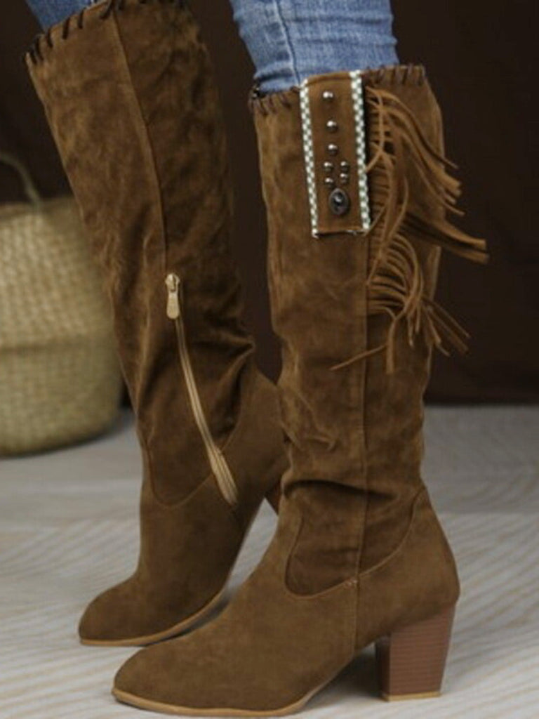 Wildleder-Stiefel mit Fransen, Nieten und Blockabsatz
