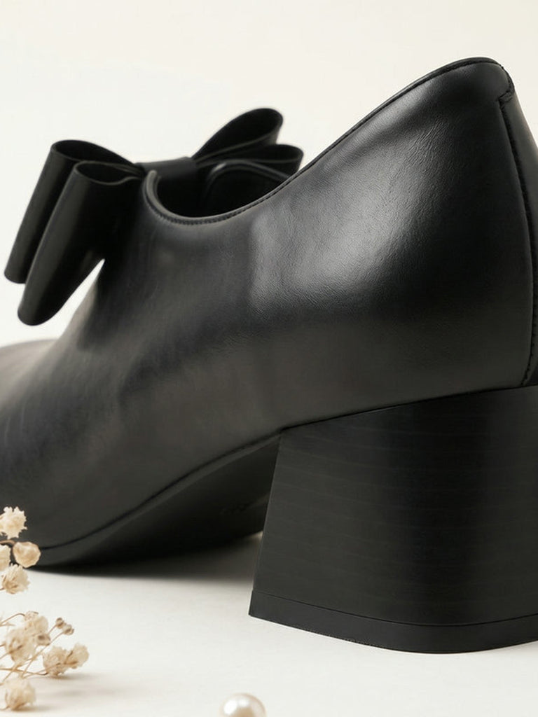 Schwarze Vintage Mary-Jane-Pumps mit Schleife und Blockabsatz
