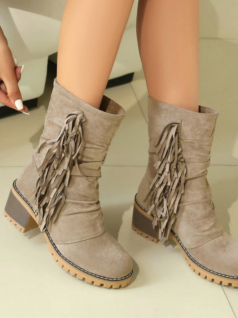 Vintage-Umschlagstiefel in Veloursoptik mit Fransen und Blockabsatz