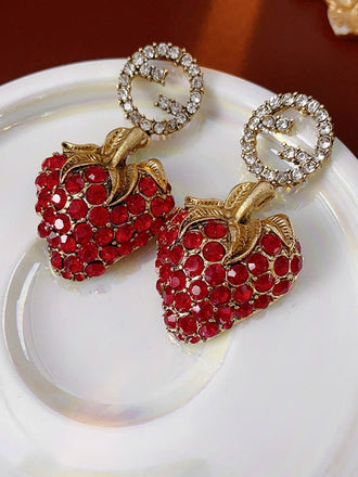 Rote Ohrringe mit Erdbeere und Strass