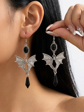 Silberne Gothic Fledermaus-Ohrringe mit Kristall