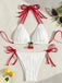 Weißes 50er Bikini-Set mit Neckholder und Kirschen