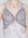Lila 40er Satin-Nachthemd mit Blumen und Schmetterling