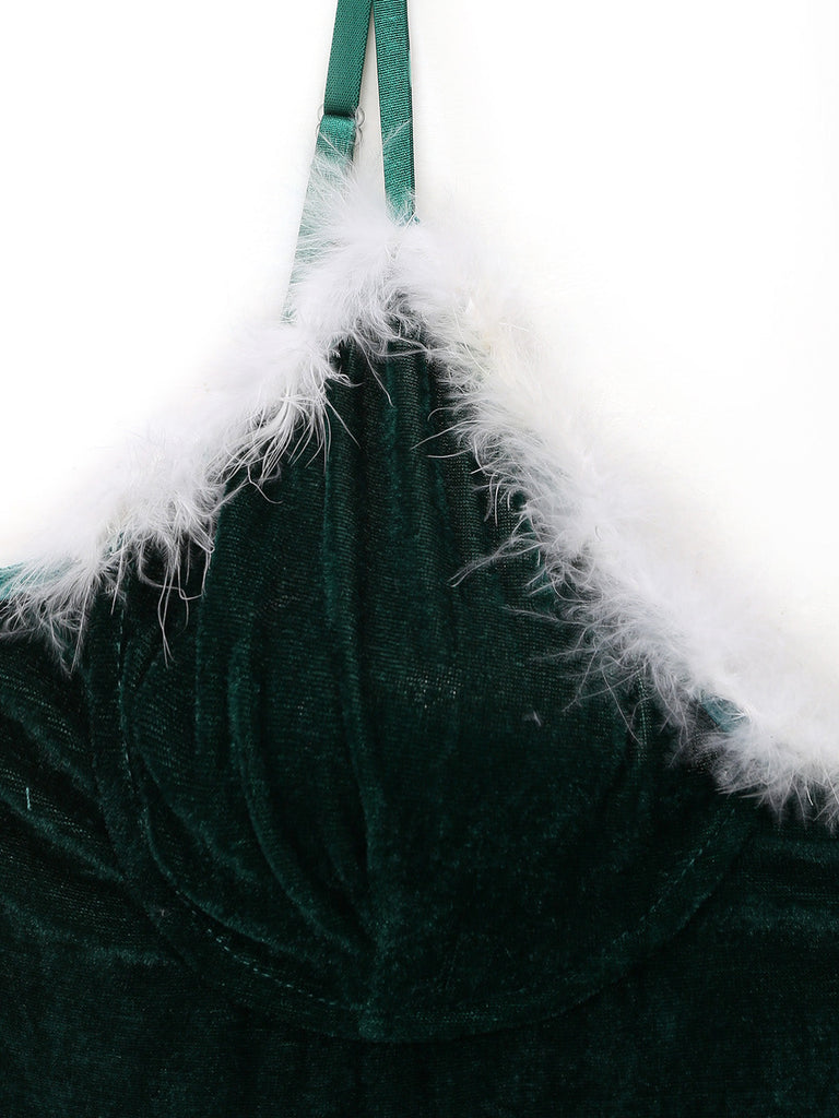 50er Weihnachts-Samtnachtkleid mit Spaghettiträgern, Flauschbesatz und Gürtel