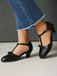 Pumps mit Schleife und Knöchelriemen
