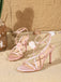 Satin-Sandalen mit High Heel und Trägern