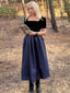 Blaues 50er Oktoberfest-Dirndl-Set mit Samt-Patchwork und Polka-Dot-Schürze