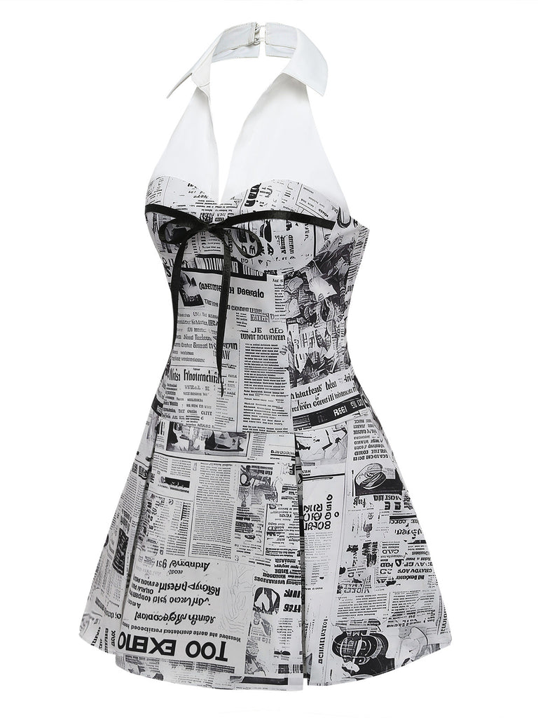 Graues Neckholderkleid mit V-Ausschnitt und Zeitungsmuster aus den 1960er Jahren, Seitenansicht