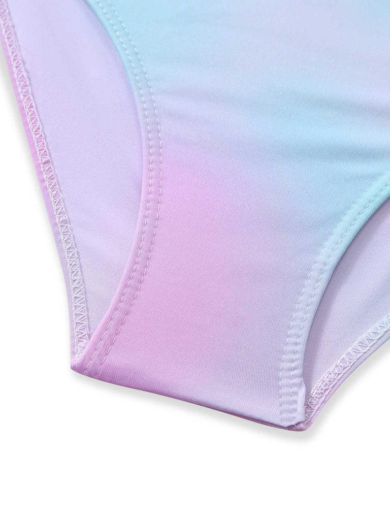 Eine detaillierte Makroaufnahme der Seitennaht und der lebendigen, pastellfarbenen Ombré-Stoffstruktur.