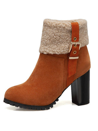 RETRO PLUS – KURZE STIEFEL AUS SAMT MIT DICKEM ABSATZ