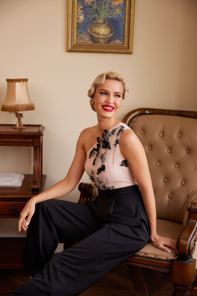 EIN-SCHULTER SPITZE SCHMETTERLINGS JUMPSUIT