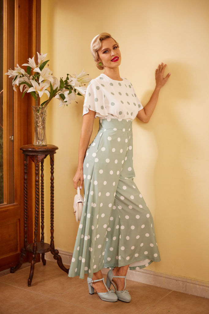 GRÜN-WEISS GEPOLSTERTER JUMPSUIT