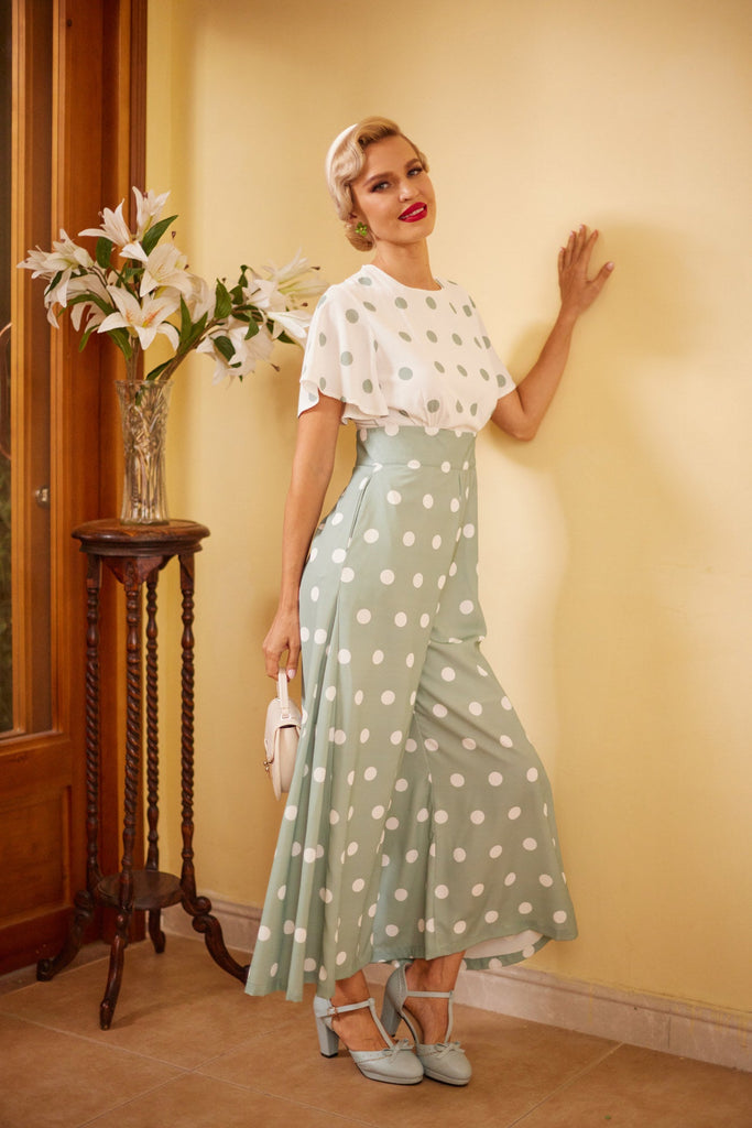 GRÜN-WEISS GEPOLSTERTER JUMPSUIT