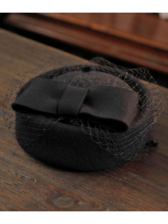Schwarze RETRO WOLLMÜTZE MIT SCHLEIFE AUS NETZSTOFF