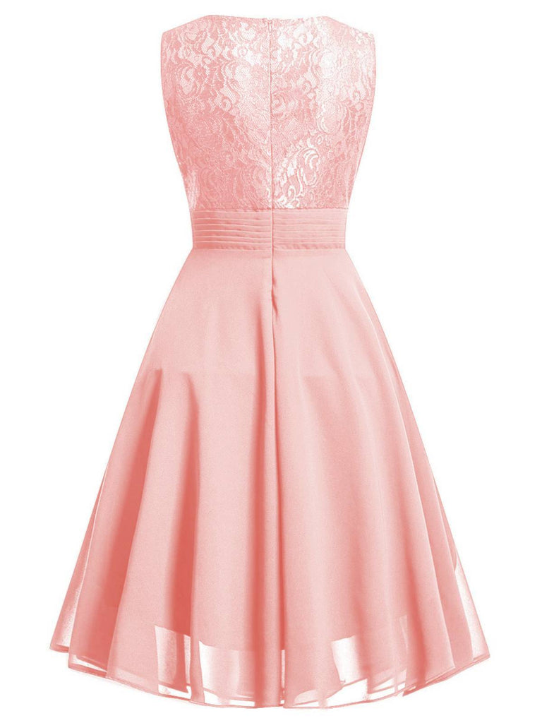 ÄRMELLOSES SWING-KLEID AUS EINER EINFACHER SPITZE