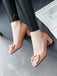 EINFARBIGE SCHUHE MIT SCHLEIFENKNOTEN UND KEILABSATZ