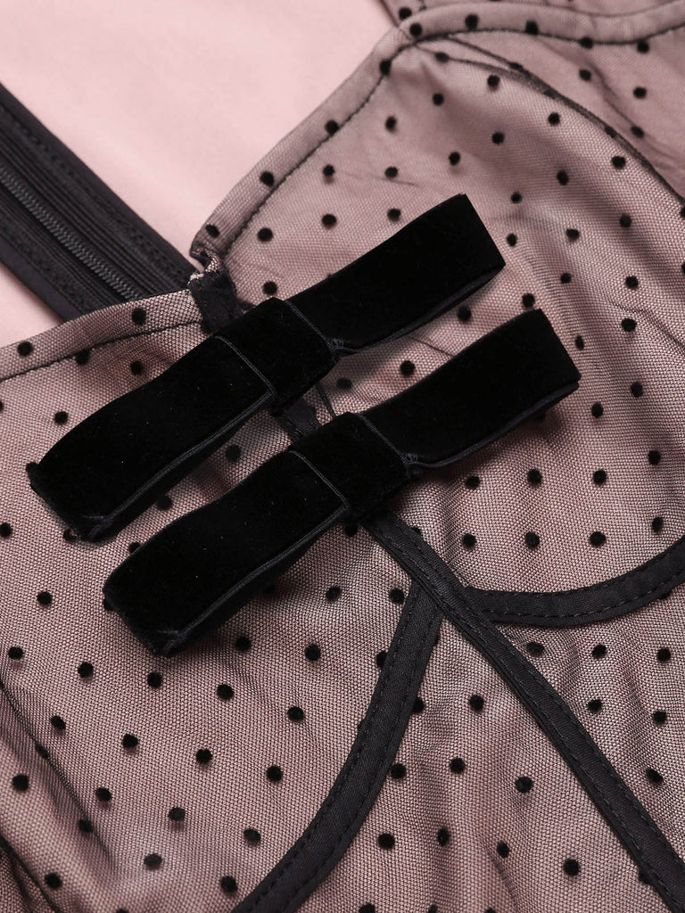 Rosa 1960er Tupfen Netz Bleistift Kleid