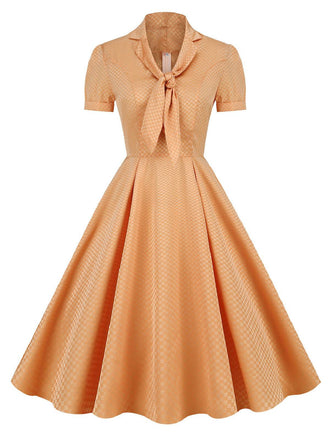 Orange 1950er Kariertes Krawattenkragenkleid