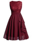 ÄRMELLOSES SWING-KLEID AUS EINER EINFACHER SPITZE